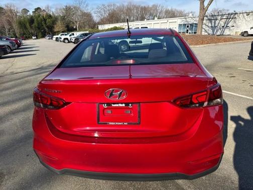 2020 Hyundai Accent SE