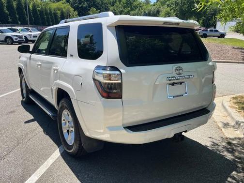 Super White 2018 Toyota 4Runner SR5
