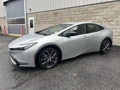 2023 Toyota Prius XLE