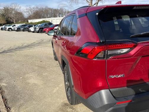 2023 Toyota RAV4 Hybrid XLE Premium