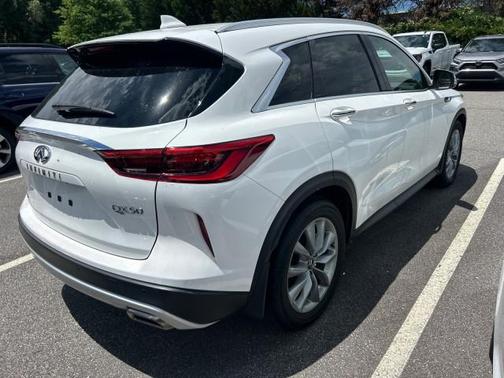 2021 INFINITI QX50 LUXE AWD