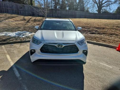 2026 Toyota Highlander Hybrid Limited