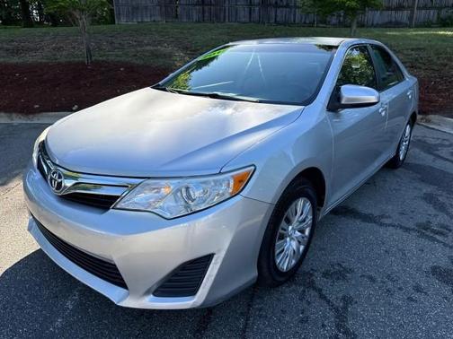 Classic Silver Metallic 2012 Toyota Camry LE