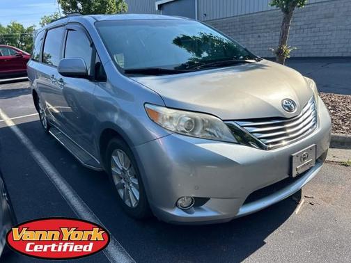 2011 Toyota Sienna XLE