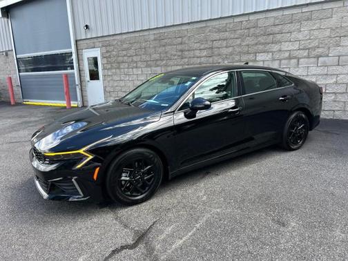 2025 Kia K5 LXS