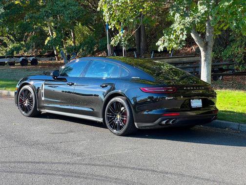 2018 Porsche Panamera 4S Executive