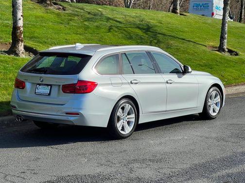 2019 BMW 330 xDrive