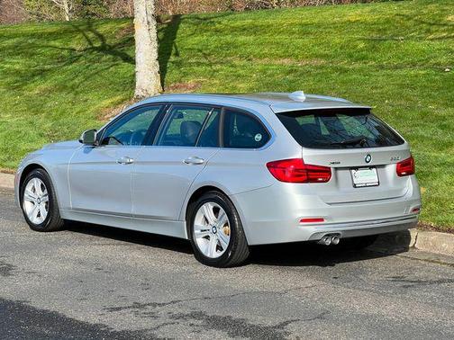 2019 BMW 330 xDrive