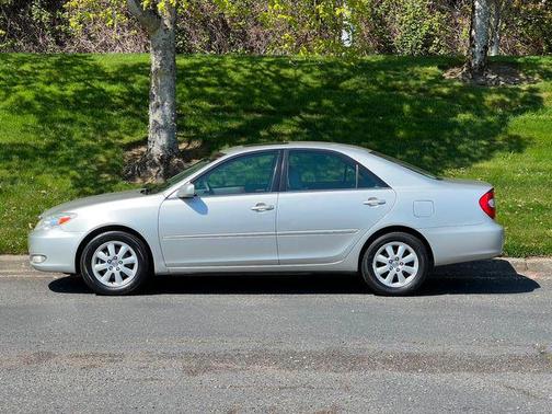 2004 Toyota Camry Premium Pkg Local 2 Owner Great History Very Nice