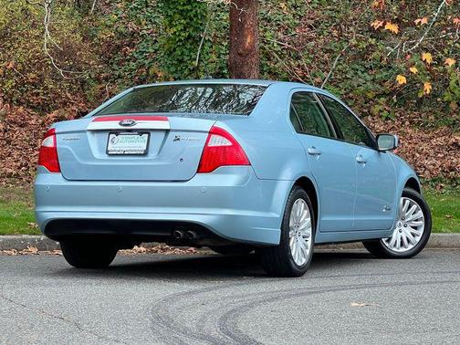 2010 Ford Fusion Hybrid Base