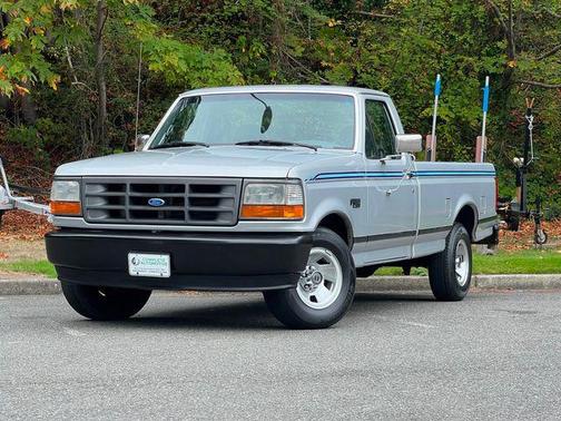 1996 Ford F-150 Local 128,322 Mile 4.9L 6 Cylinder Auto All Stock