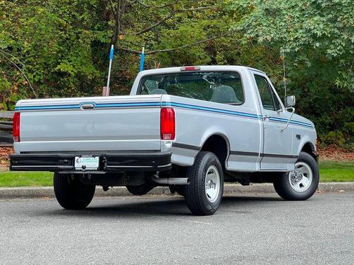1996 Ford F-150 Local 128,322 Mile 4.9L 6 Cylinder Auto All Stock