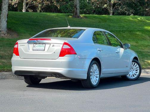 2010 Ford Fusion Hybrid Base