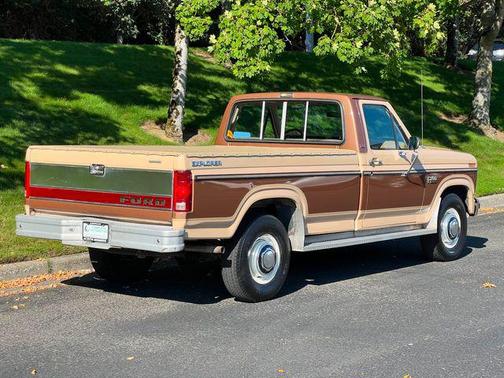 1985 Ford F-250 Base