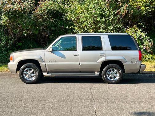 2000 Cadillac Escalade 4WD