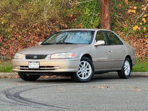 2001 Toyota Camry LE V6