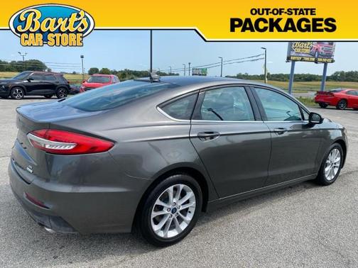 2020 Ford Fusion SE