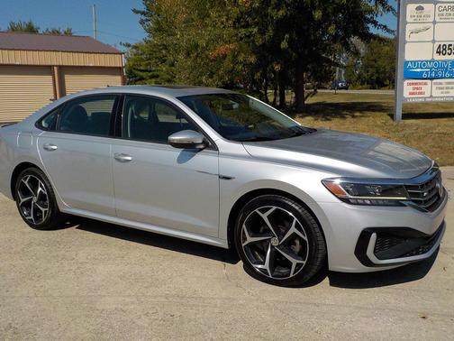2020 Volkswagen Passat 2.0T R-Line