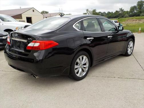 2011 INFINITI M37x Base