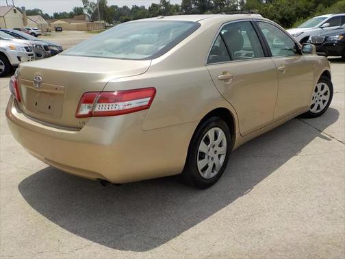 2010 Toyota Camry LE