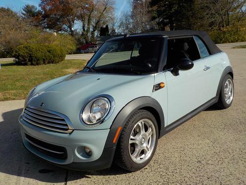 2013 MINI Convertible Cooper