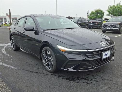 2025 Hyundai ELANTRA Sport
