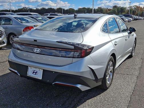 Aero Silver 2026 Hyundai SONATA SE
