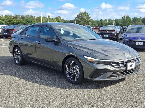2025 Hyundai ELANTRA Sport