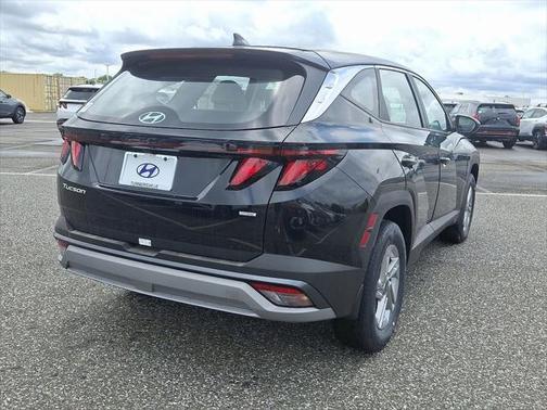 2025 Hyundai TUCSON SE