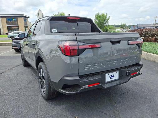 2025 Hyundai SANTA CRUZ SEL Activity