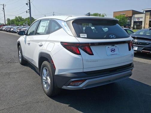 2025 Hyundai TUCSON SE
