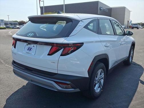 2025 Hyundai TUCSON SE