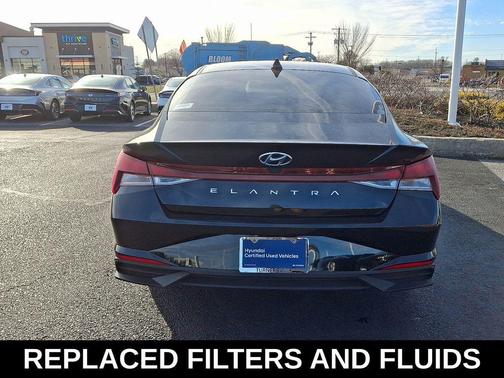 2023 Hyundai ELANTRA SEL