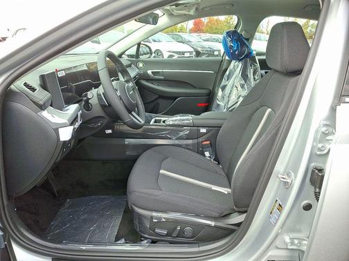 2026 Hyundai SONATA SEL