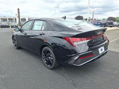 Abyss Black 2026 Hyundai ELANTRA Sport