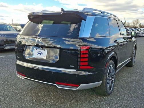Abyss Black Pearl 2026 Hyundai Palisade Hybrid Calligraphy