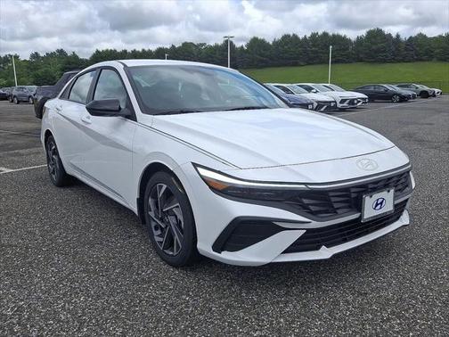 2025 Hyundai ELANTRA Sport