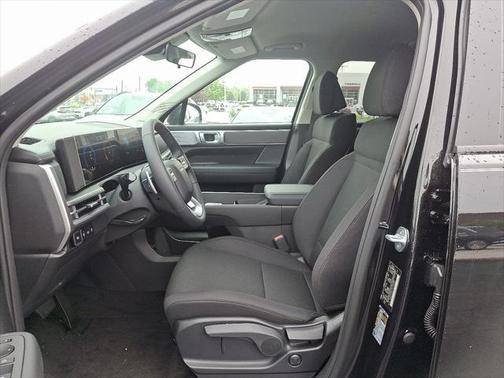 2025 Hyundai SANTA FE SE