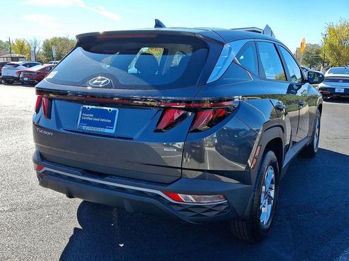 2024 Hyundai TUCSON SE