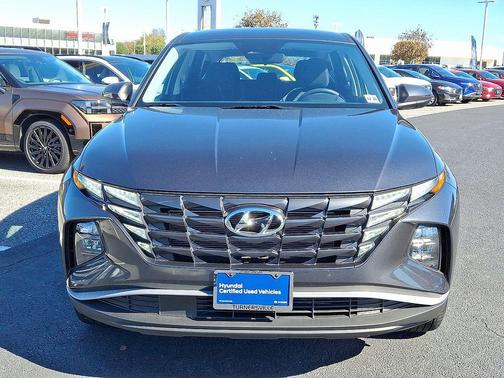 2024 Hyundai TUCSON SE
