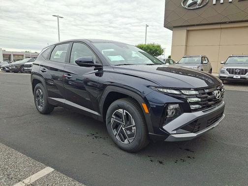 Deep Sea 2026 Hyundai TUCSON Hybrid Blue SE