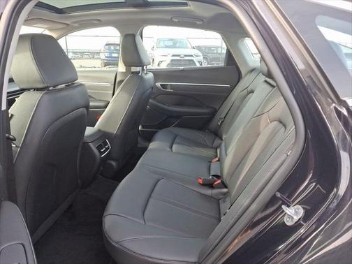 2025 Hyundai SONATA Hybrid Limited