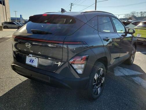 2025 Hyundai KONA SEL