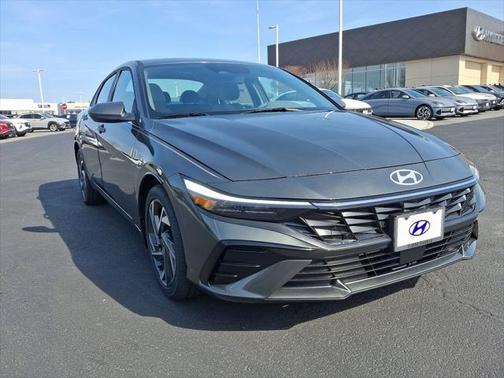 2025 Hyundai ELANTRA SEL
