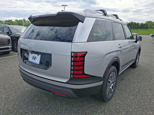 Typhoon Silver Metallic 2026 Hyundai Palisade Hybrid SEL 7P