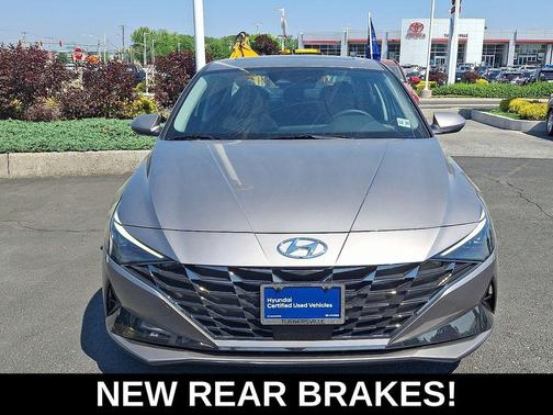 Fluid Metal 2023 Hyundai ELANTRA Limited