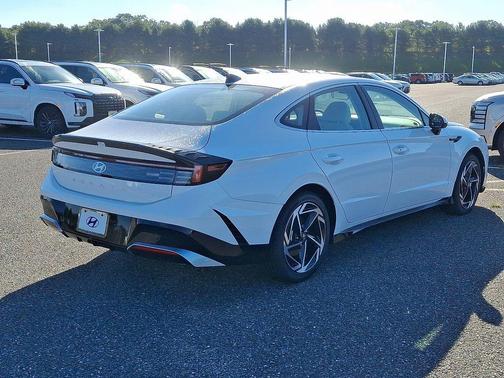 2026 Hyundai SONATA SEL