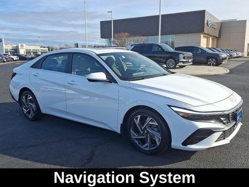 2025 Hyundai ELANTRA SEL