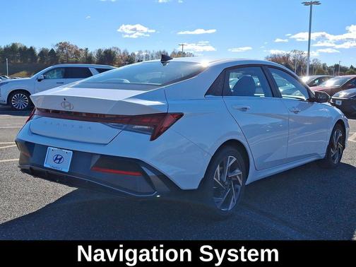 2025 Hyundai ELANTRA SEL