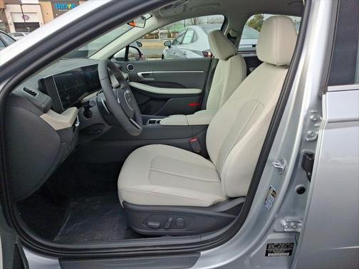 2025 Hyundai SONATA Hybrid SE